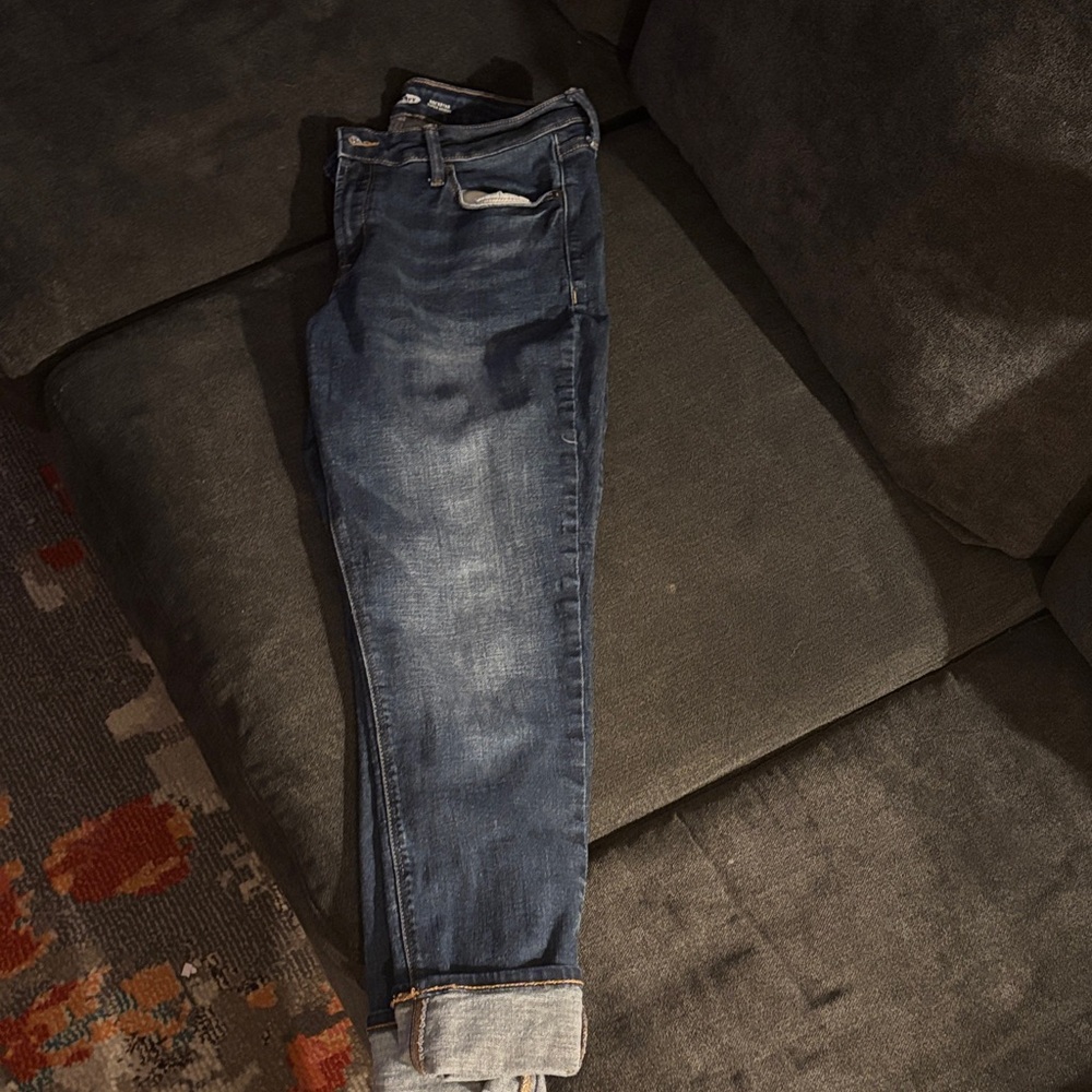 Old Navy Women's Slim Straight Jeans - Dark Blue Wash
